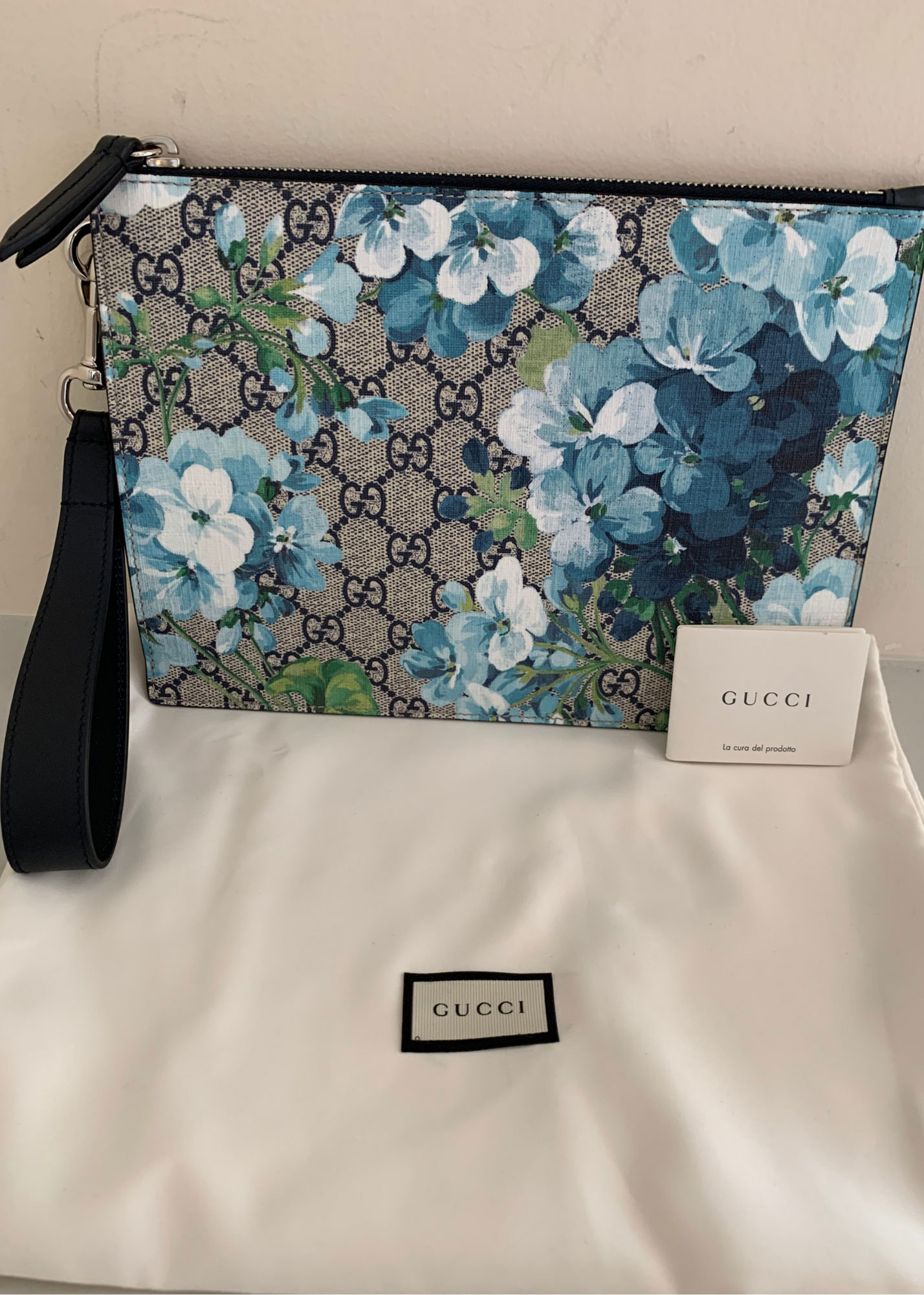 Gucci GG Blooms Supreme Chain Wallet Shoulder Bag in Blue Jasmine with  Hibiscus Red Calfskin - SOLD