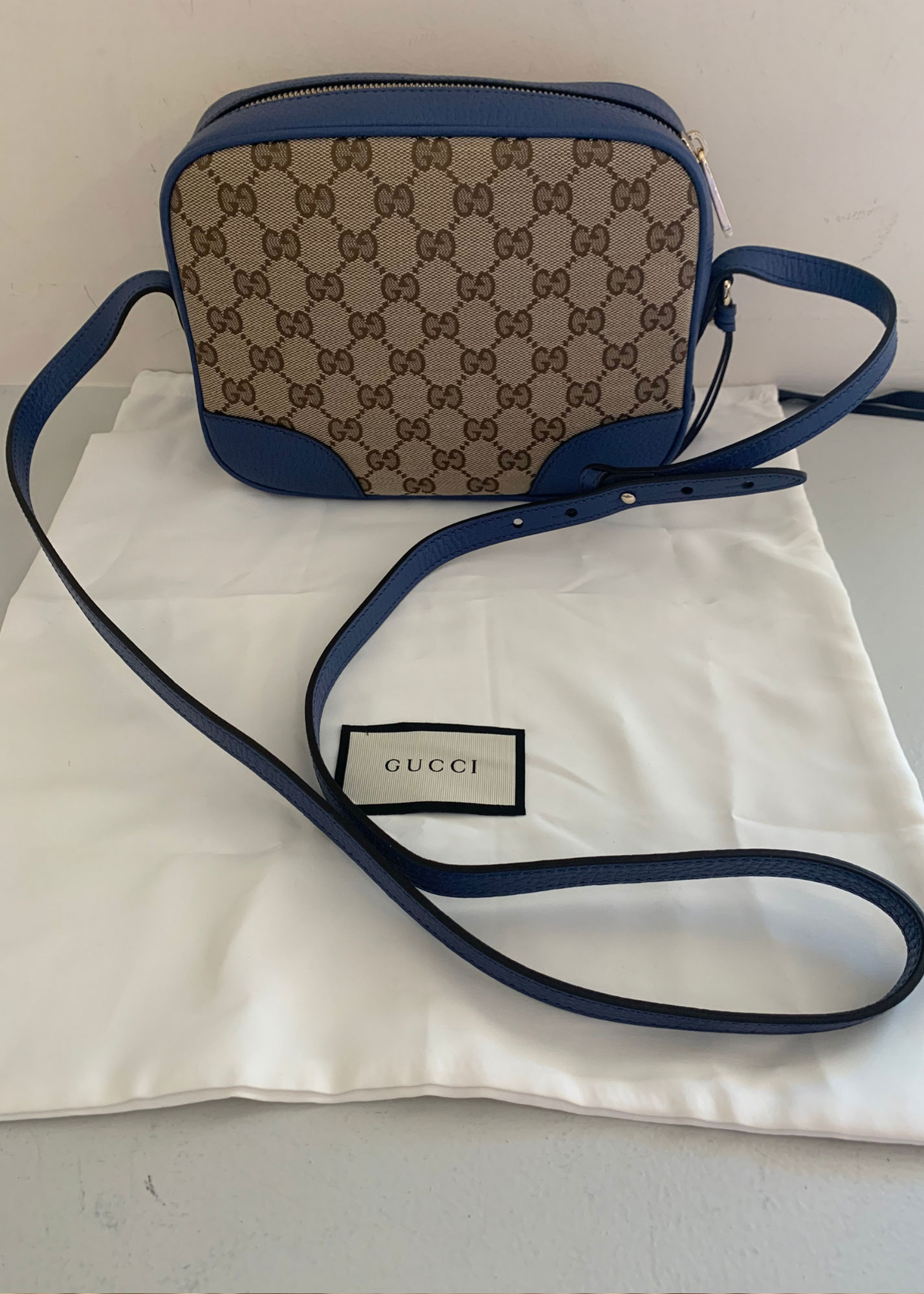 Gucci GG Supreme Bree Camera Crossbody Bag in Caspian Blue NEW - J ...